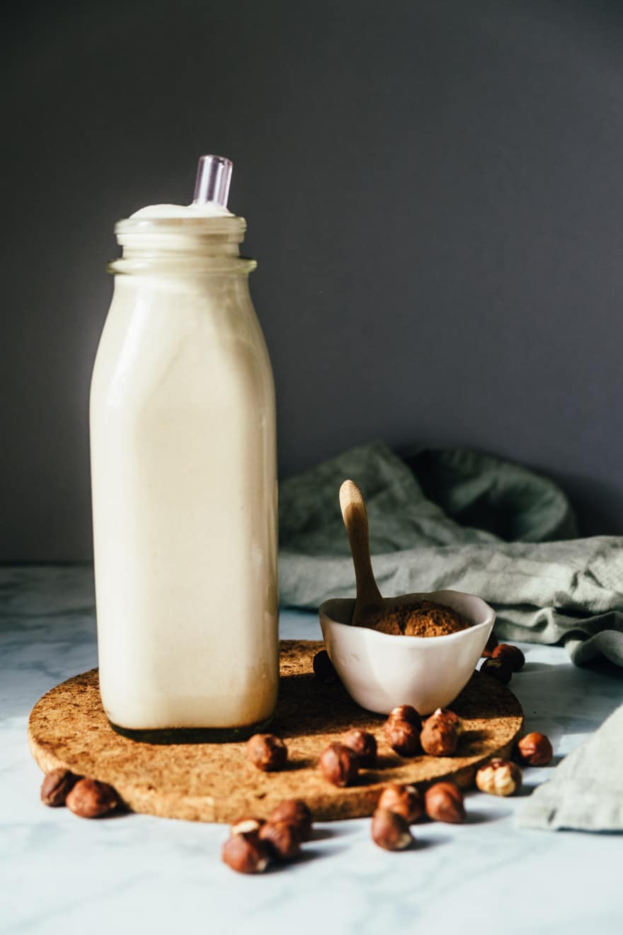 Toasted Hazelnut Milk with Cinnamon #vegan #paleo #recipe