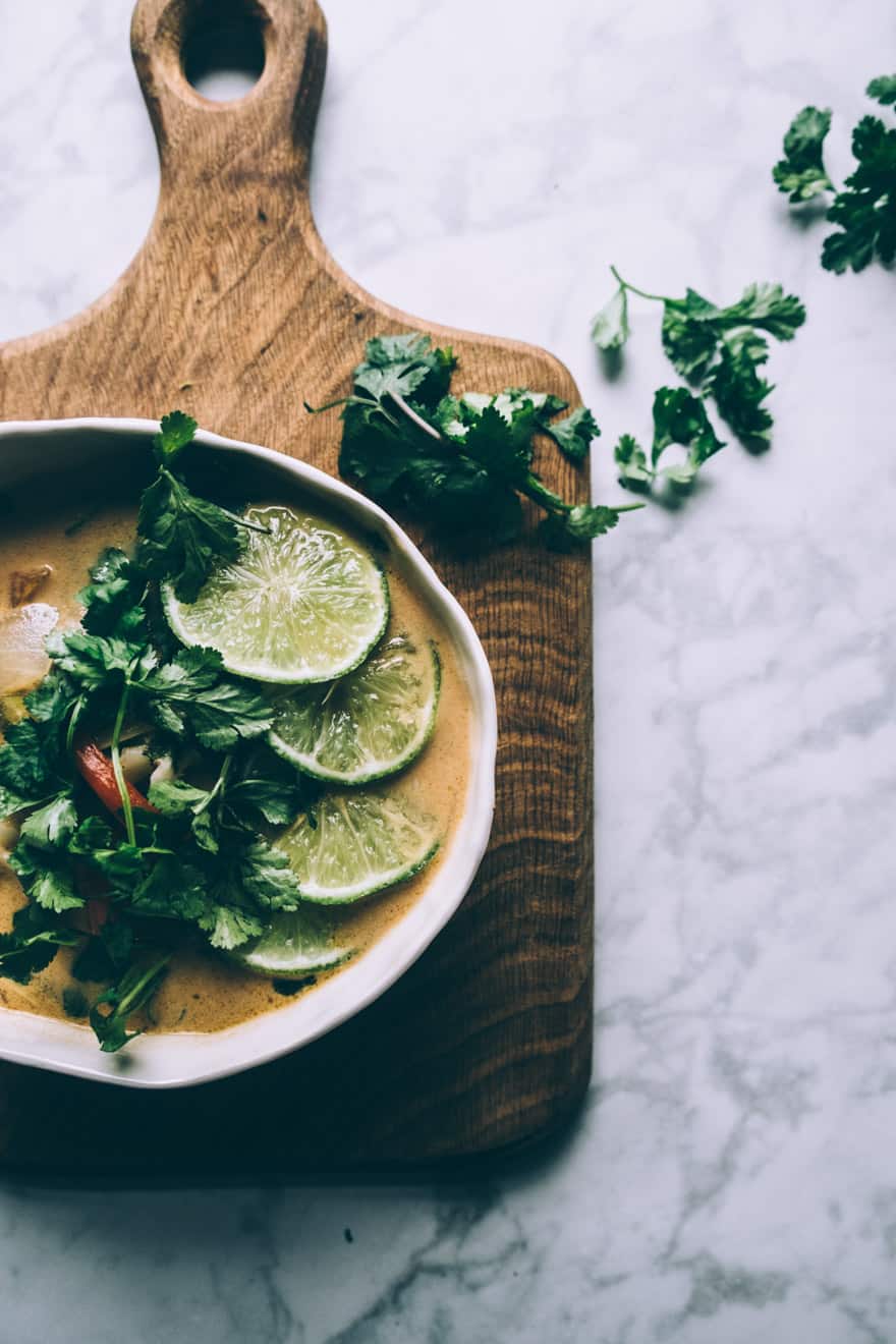 thai coconut cauliflower soup #vegan #paleo #whole30